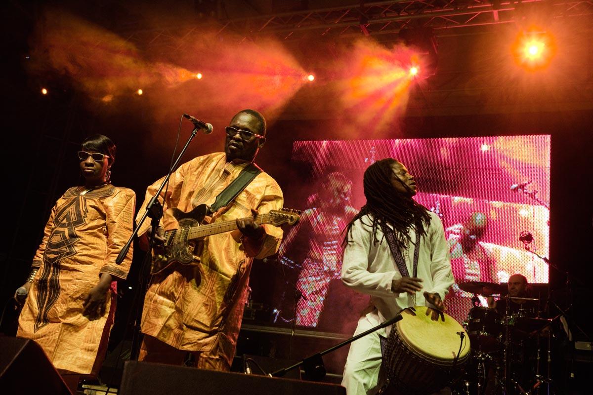 Ferrara, i musicisti maliani Amadou e Mariam al festival di Internazionale. F. Alesi/Flickr