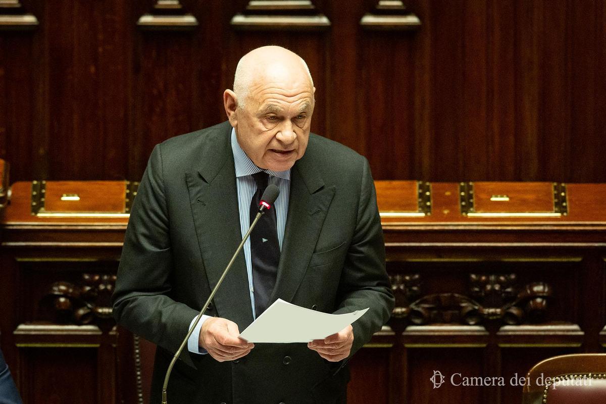 Il ministro della Giustizia Carlo Nordio durante un intervento alla Camera dei deputati (Foto camera.it)