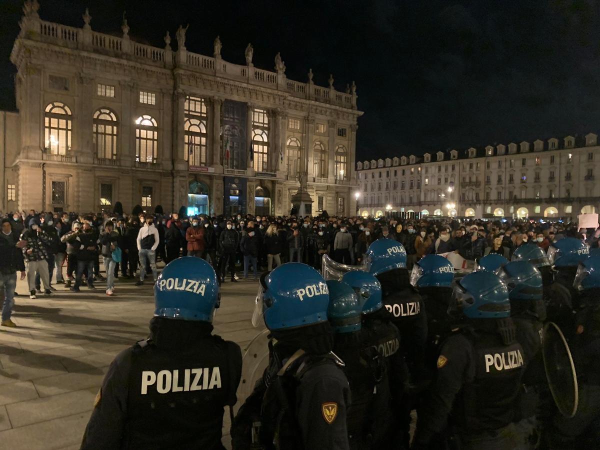 La manifestazione del 26 ottobre in piazza Castello, Torino. Credits: Rosita Rijtano